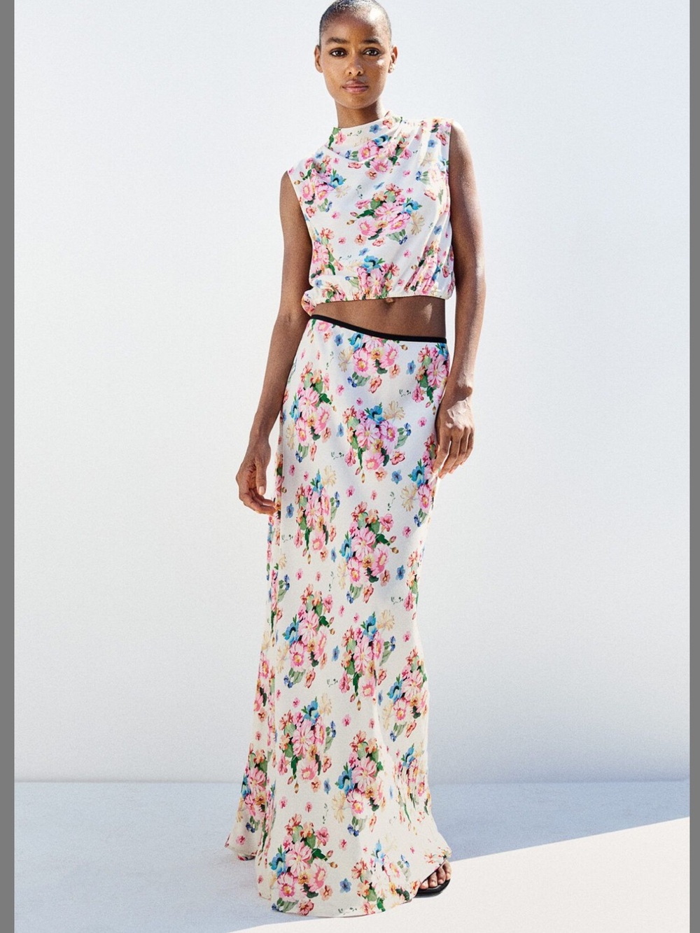 H & M High Waist Floral Crepe Maxi Skirt size M- NWT